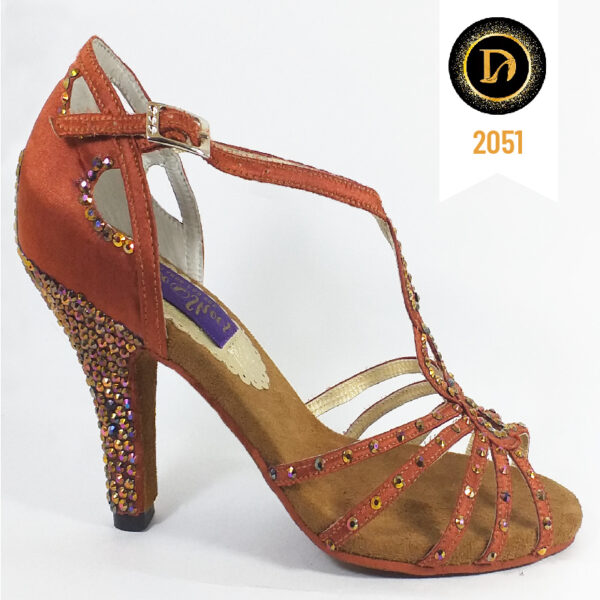 2051 - Dama Latino - Salsa - Bachata - Image 2