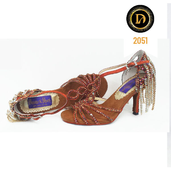 2051 - Dama Latino - Salsa - Bachata