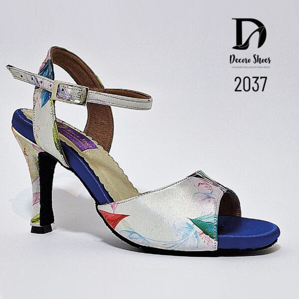 2037 - Dama Tango