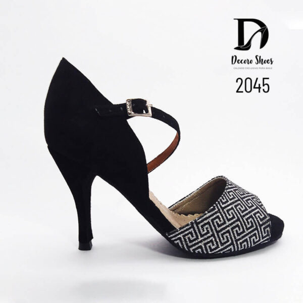2045-4 Dama Tango
